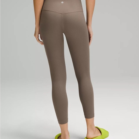 NWT lululemon ribbed align 28 inch in Nomad - Picture 2 of 5